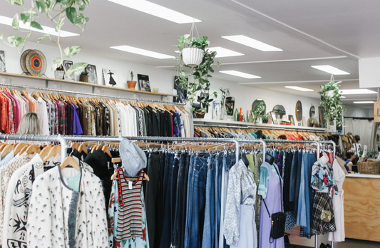 5 Reasons Why Thrifting Is Becoming Trendy Again